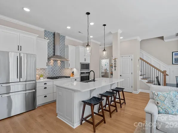 8130 Houser St, Cornelius, NC 28031