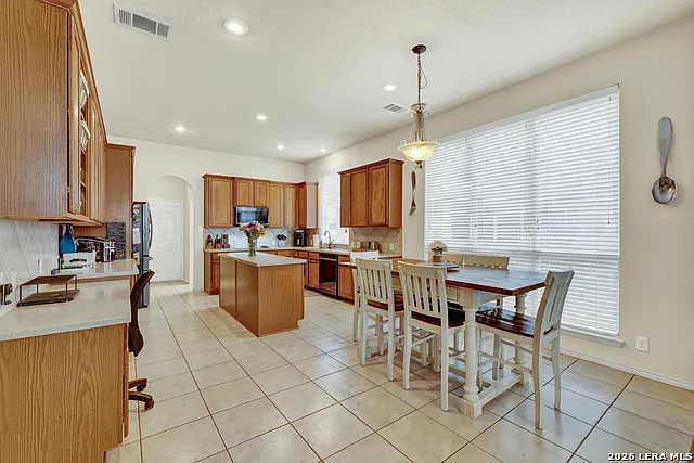 2536 Woodbridge Way — Photo 12