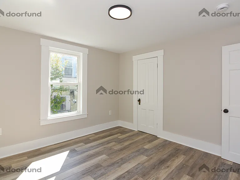 377 Union Ave #9 — Photo 12