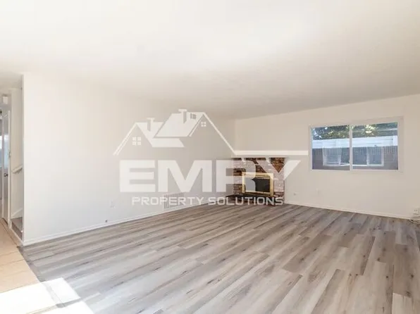 3848 W 105th St #2, Inglewood, CA 90303