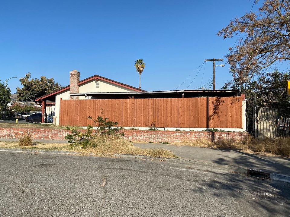 1st image of 3132 Rocky Mountain Dr