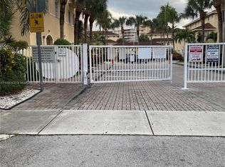 2060 NE 167th St APT 3-117, North Miami Beach, FL 33162