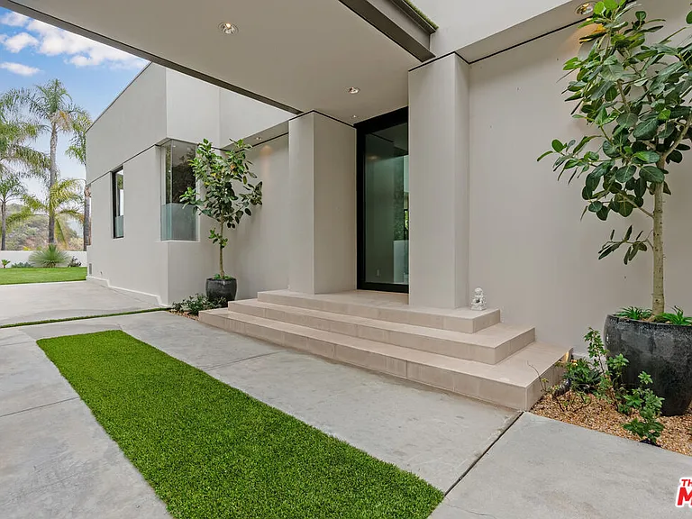 9405 W Sierra Mar Pl — Photo 60