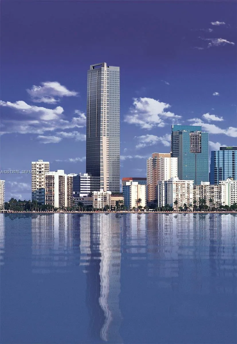 Building Photo - 1435 Brickell Ave #3504