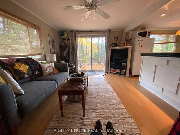5th image of 28 Baker Ln