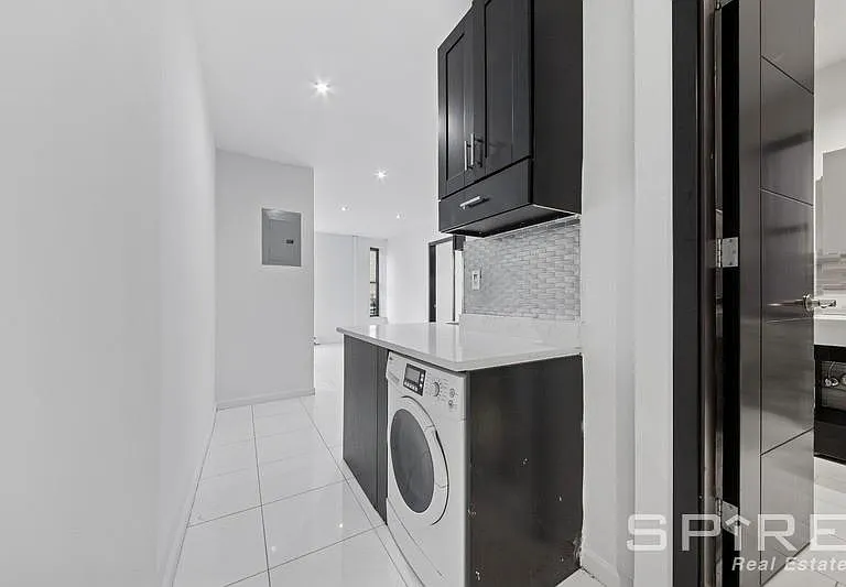204 W 108th St #Penthouse 6 — Photo 5