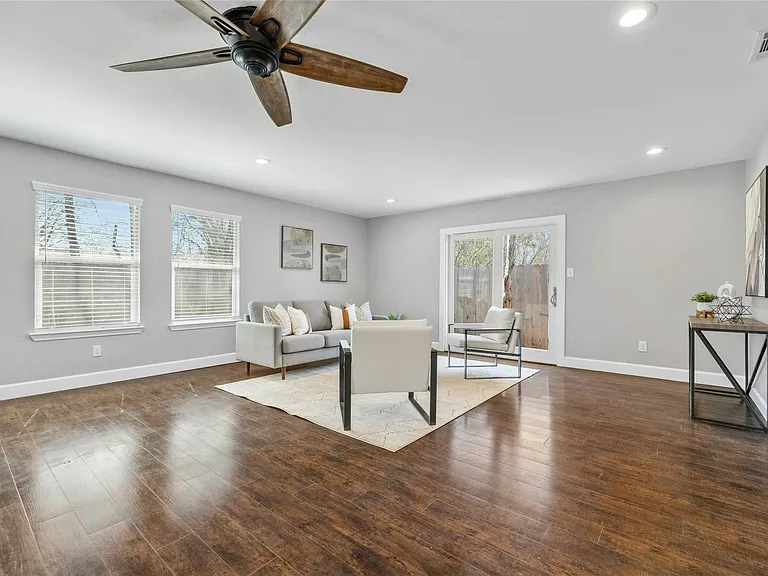5503 Manor Rd — Photo 18