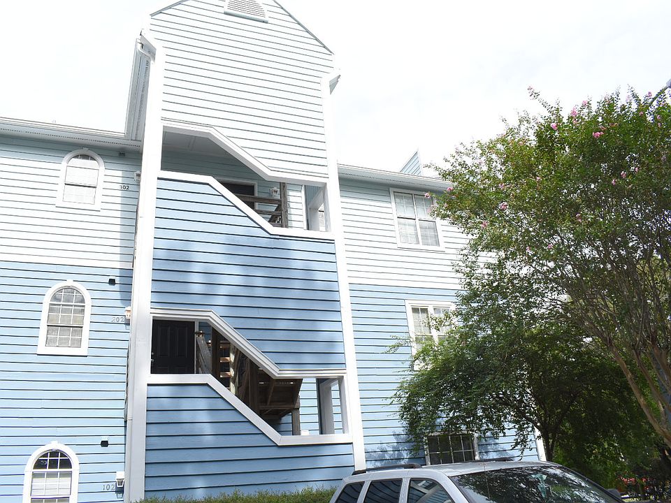 1st image of 4240 Wilshire Blvd APT 301E