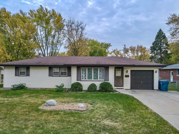 360 Pfitzer Dr, Bradley, IL 60915