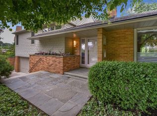 20179 Beach Cliff Blvd, Rocky River, OH 44116