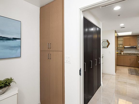 3rd image of 1823 Marina Pointe Dr #1823