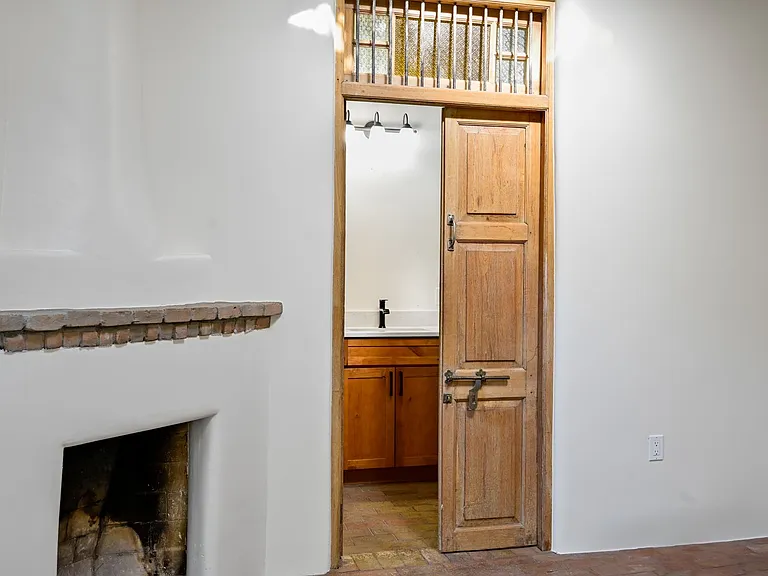 231A W Manhattan Ave — Photo 14