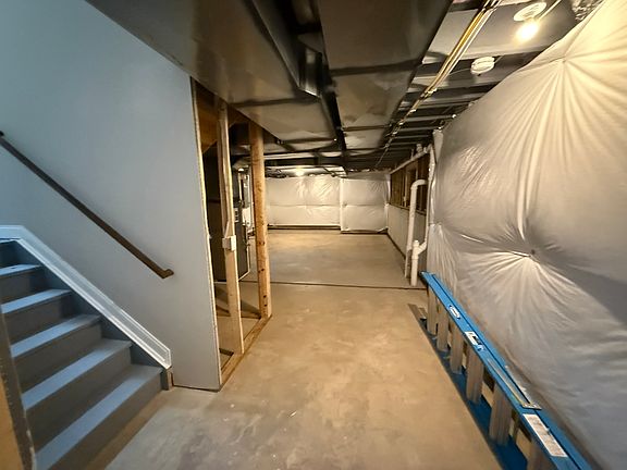 3rd image of 7245 Coralberry Way