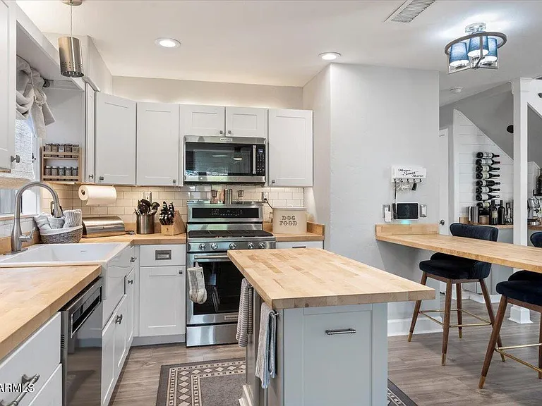 4304 E Milton Dr — Photo 10