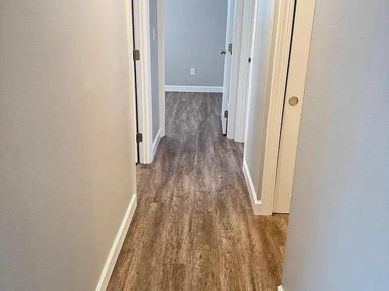 309 Lesher Dr — Photo 9