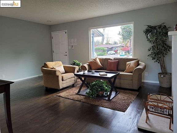4th image of 507 Teasdale Pl