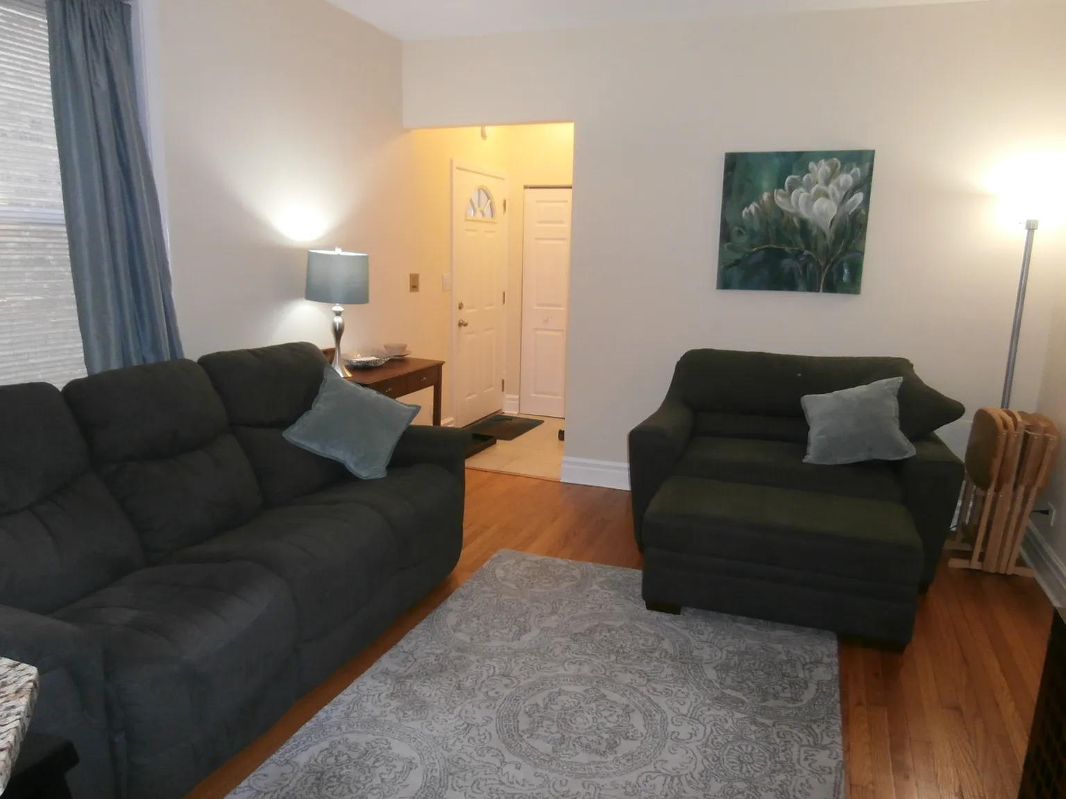 4955 N Damen Ave — Photo 4