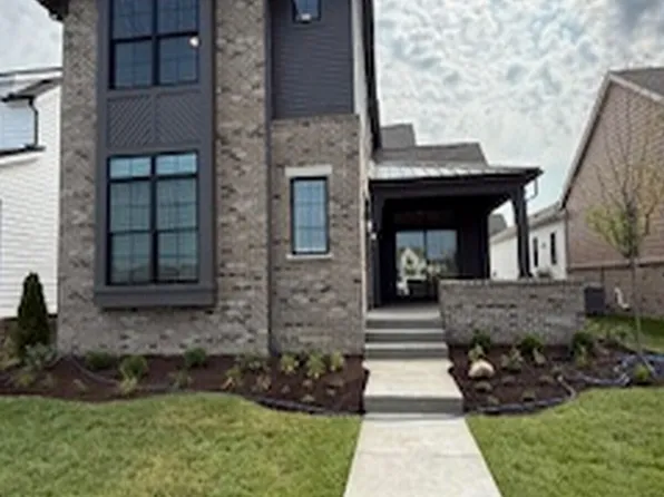 17339 Wilkes Way, Westfield, IN 46074