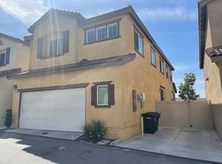 2123 Lavender Ln, Colton, CA 92324