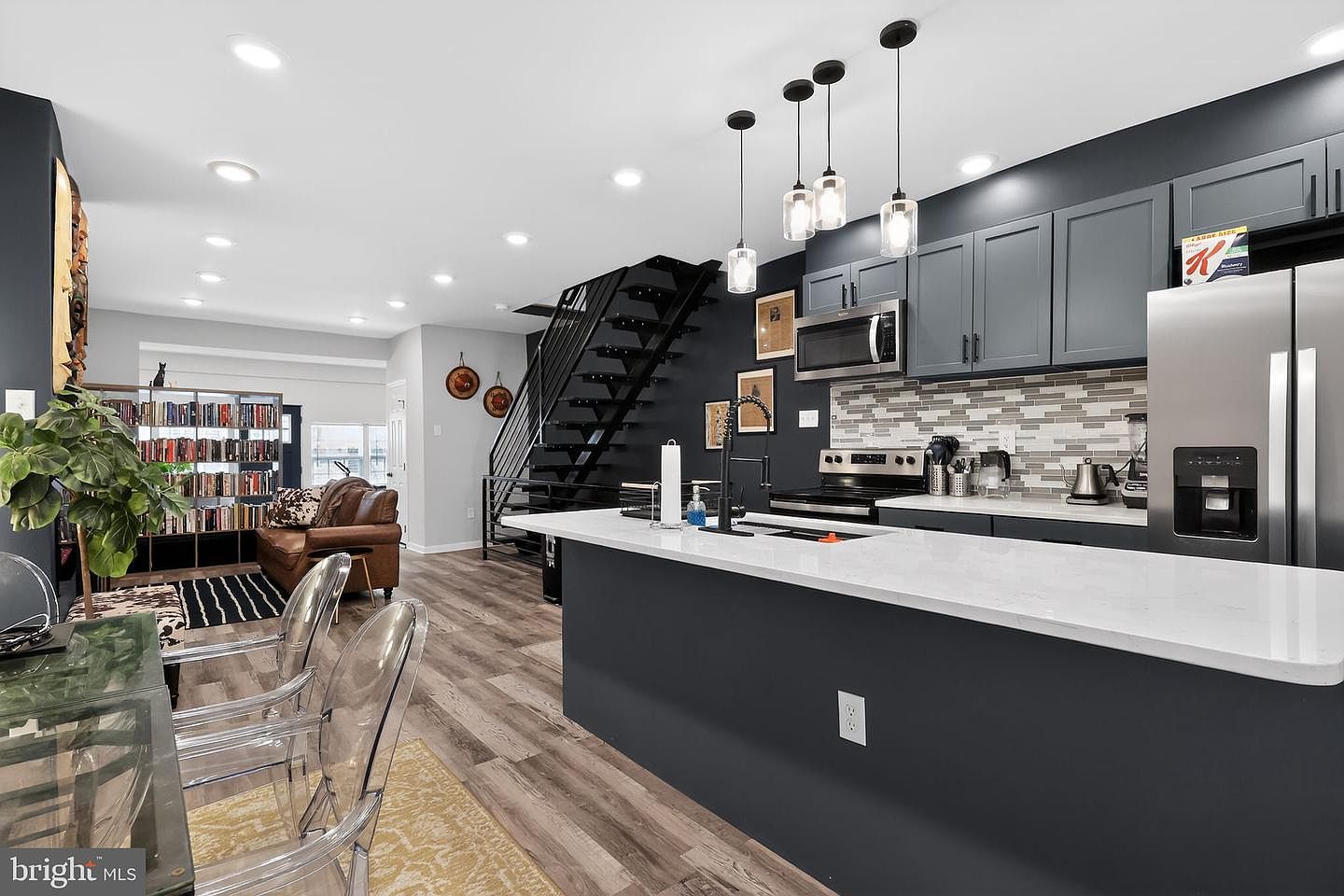 5637 Belmar Ter, Philadelphia, PA 19143 | Zillow