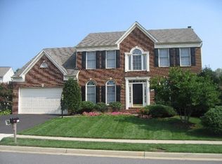3017 Pleasantree Ct, Herndon, VA 20171