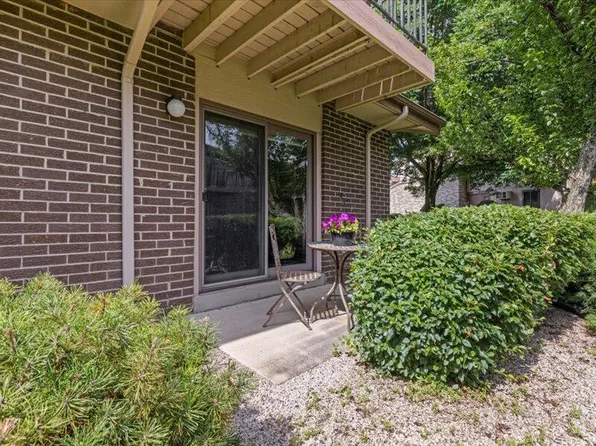 404 Sheffield ROAD #2, Waukesha, WI 53186