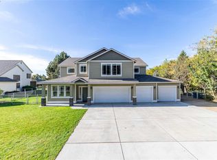9724 W Court St, Pasco, WA 99301