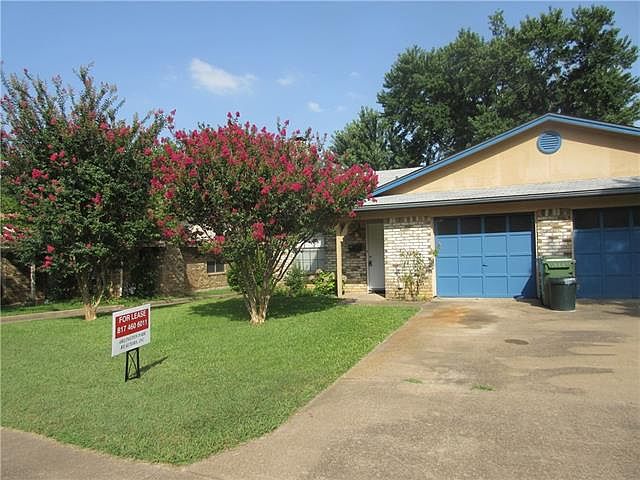 1st image of 912 Meadowbrook Dr