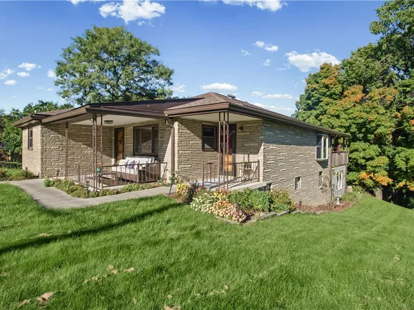 28 Richard St, Coraopolis, PA 15108