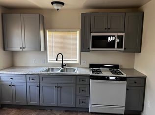 300 Hughes Ln #1/2, Bakersfield, CA 93304