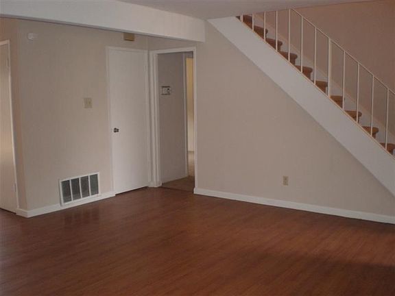 5th image of 9243 Thilow Dr