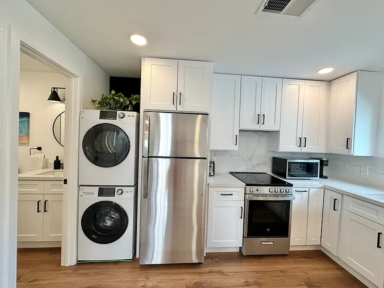 3234 Roberta Ln #3 — Photo 11