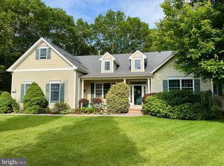 128 Rowan Ct, Manahawkin, NJ 08050