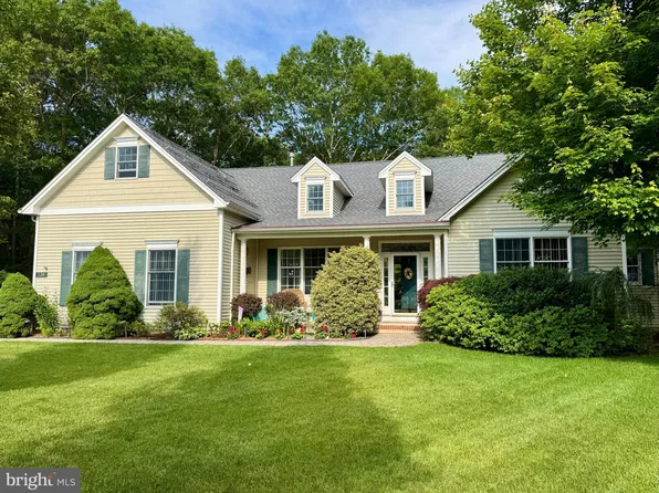 128 Rowan Ct, Manahawkin, NJ 08050