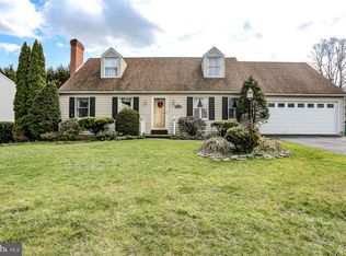 65 Fairway Dr, Camp Hill, PA 17011