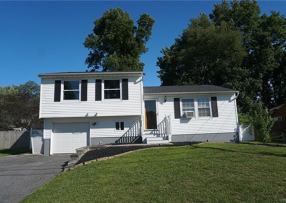 1st image of 146 Longdale Dr