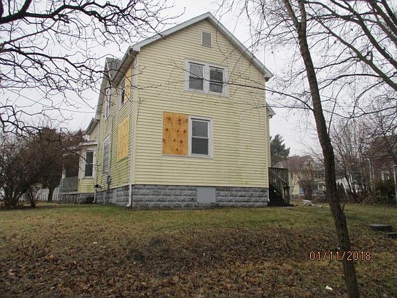 5th image of 903 S 5th St