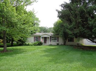 28W563 Douglas Rd, Naperville, IL 60564