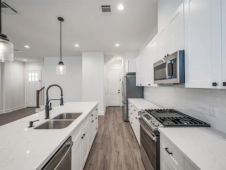 1216 McNeil St — Photo 34
