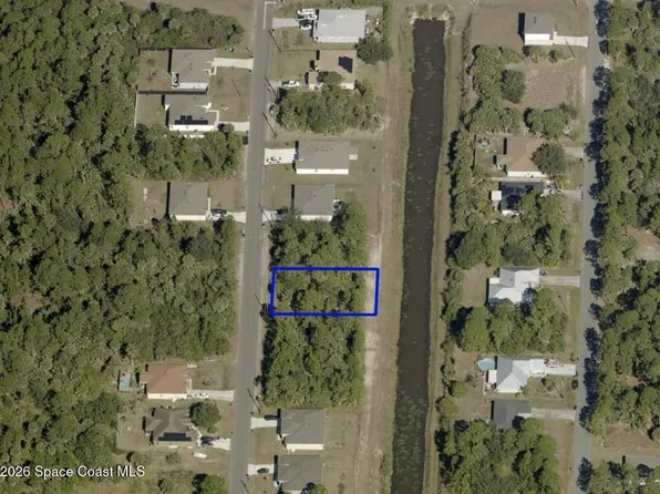 3067 Cambria Ave SW, Palm Bay, FL 32908