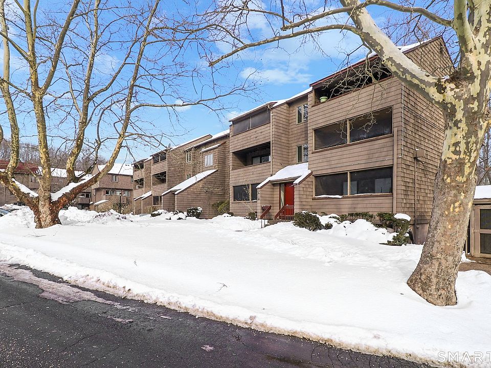 1st image of 172 Towne House Road #172