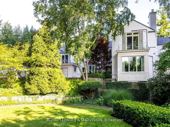 12 Forest Glen Cres, Toronto, ON M4N 2E8