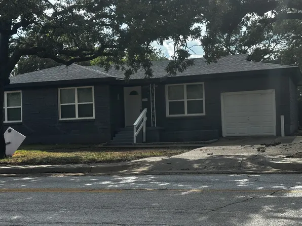 929 Brown Trl, Bedford, TX 76022