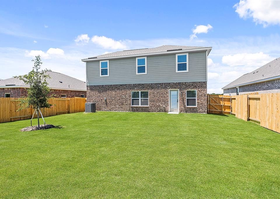 1st image of 325 Southaven Blvd #325