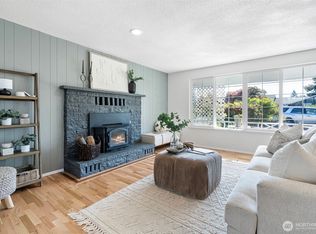 1102 Paradise Pkwy, Fircrest, WA 98466