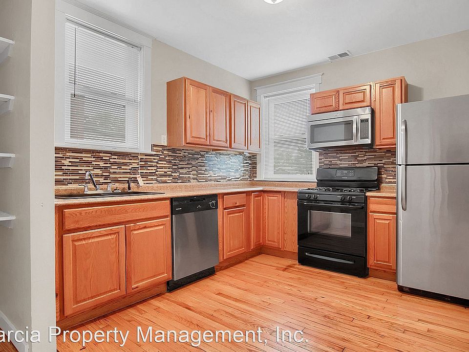 1st image of 5032A Chippewa St