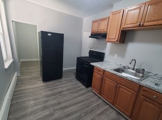 4 Abbotsford St #9, Dorchester, MA 02121