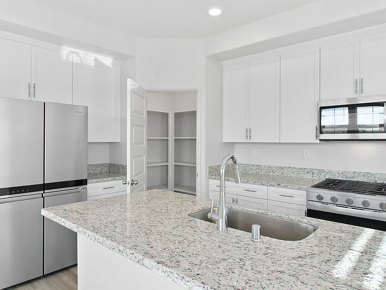 28184 Melrose Dr #183 — Photo 16