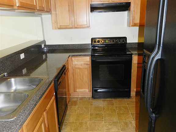 4th image of 3603 Whitaker Dr