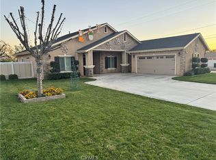 425 Sandalwood Dr, Calimesa, CA 92320